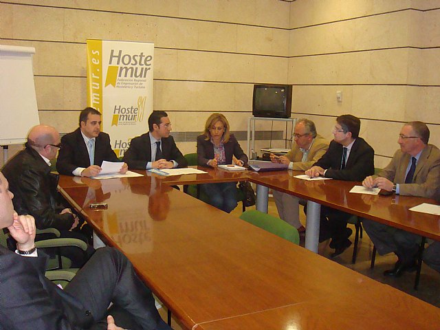 José Gabriel Ruiz PP :“Mientras Europa baja los impuestos turísticos, Zapatero los sube” - 1, Foto 1