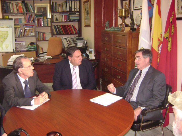 El Defensor del Pueblo explica en Villanueva la labor que desarrolla en la protección de los derechos - 1, Foto 1