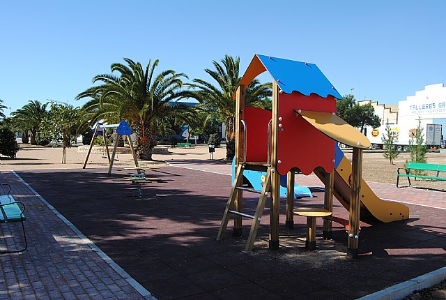 El parque de Los Urreas luce nueva cara - 1, Foto 1