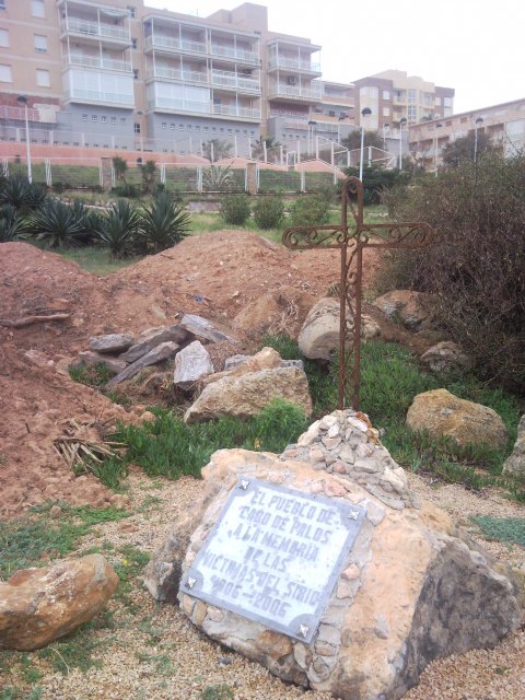 Los socialistas denuncian abandono y suciedad en el paseo marítimo del faro de Cabo de Palos - 2, Foto 2