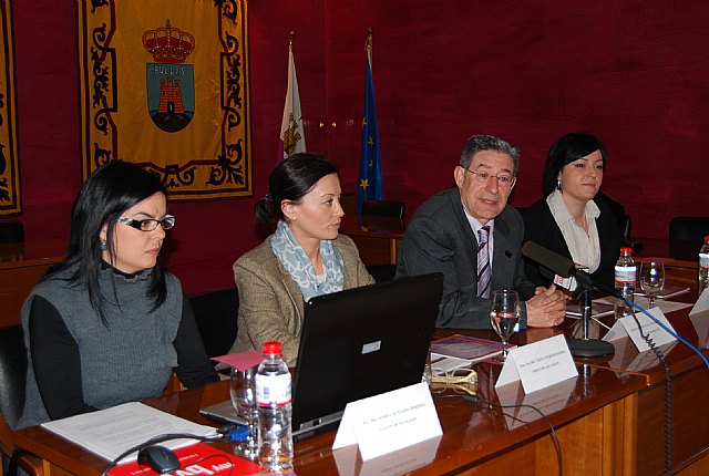 Presentado el Primer Plan Local para la igualdad entre mujeres y hombres en el municipio de Bullas - 1, Foto 1