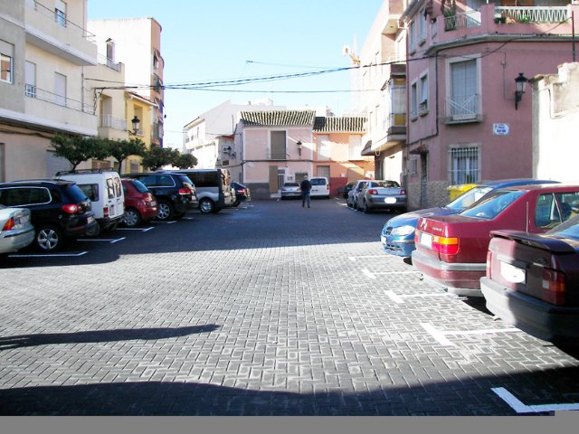 Reorganizados los aparcamientos en superficie de las plazas Príncipe e Iglesia, en pleno corazón del casco histórico - 1, Foto 1