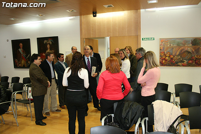 El X Encuentro del Consejo Escolar de la Regin de Murcia presentado bajo el lema “Educacin, Familia y Tecnologas” arranca mañana jueves 4 de marzo con una mesa redonda - 2