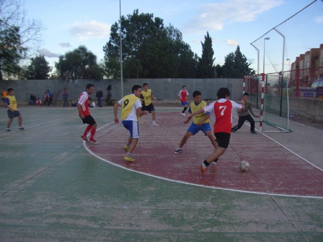 La cuarta jornada de la fase intermunicipal de deporte escolar  enfrentó  a los centros de enseñanza de Totana y Águilas, Foto 2