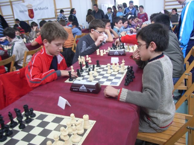 Pedro Romero Moya, del colegio “La Milagrosa”, se proclamó campeón regional de ajedrez de deporte escolar, Foto 1