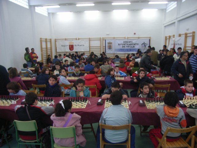 Pedro Romero Moya, del colegio “La Milagrosa”, se proclamó campeón regional de ajedrez de deporte escolar, Foto 2