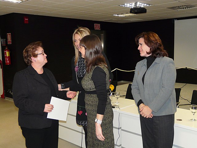El Ayuntamiento de Molina entrega el Diploma de Servicios Distinguidos al Consejo Escolar Municipal en su décimo aniversario - 3, Foto 3