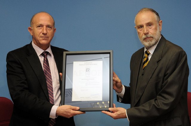 El Área de Tecnologías de la Información y las Comunicaciones recibe un certificado de calidad - 1, Foto 1