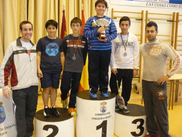 Totana acogió  la final regional de bádminton de deporte escolar, organizada por la Dirección General de Deportes, Foto 2