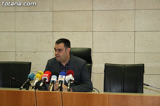 La Comunidad Autónoma triplica la subvención destinada al Ayuntamiento de Totana para afrontar el pago de los gastos corrientes, Foto 1