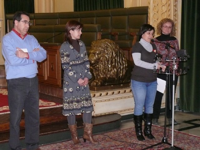 Más de 50 personas asisten a varios cursos ofrecidos por la concejalía de política social y asistencial - 2, Foto 2