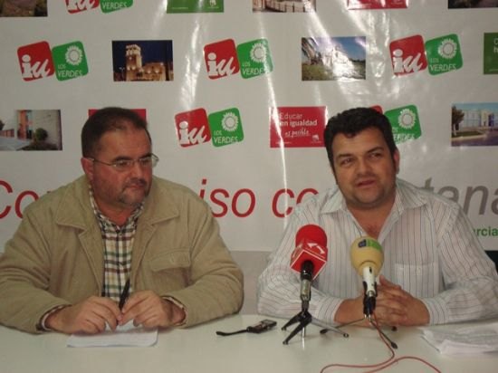 Los ediles de IU + Los Verdes, califican de calderilla, que no soluciona nada, la subvención de 560.000 euros, de la Comunidad Autónoma, anunciados por el Alcalde, Foto 1