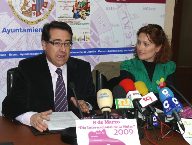 En 2009 la Concejalía de mujer llevó  a cabo varias acciones, entre ellas, la aprobación del II Plan de Igualdad Municipal - 3, Foto 3