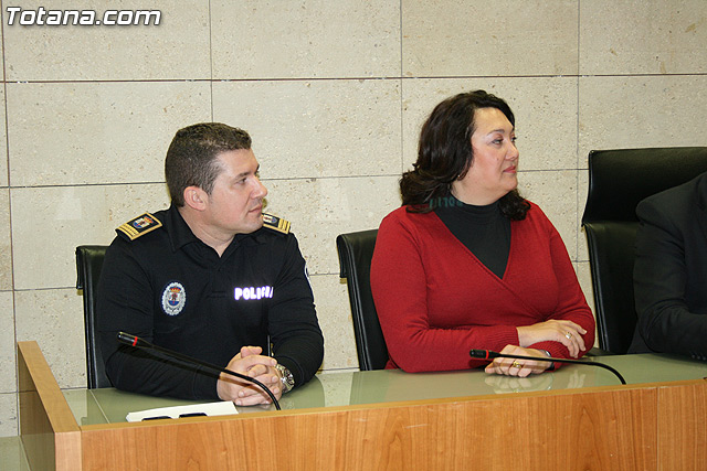 La unidad canina antidroga de la Polica Local de Totana se refuerza con la incorporacin de una hembra de labrador - 8