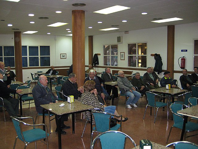 Los ciudadanos podrán conocer mañana en el Punto de Información ubicado en la Plaza de la Constitución cuales son los pasos que tienen que seguir para adaptar su televisión analógica a la digital, Foto 2