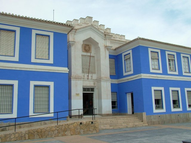 La concejalia de Nuevas Tecnologías mejora el acceso a Internet del Informajoven y la biblioteca municipal, Foto 1