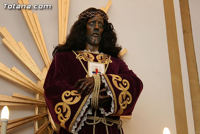 Numerosos vecinos mostraron su devoción al Cristo de Medinacelli, Foto 1