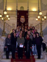 Alumnas noruegas del programa Leonardo, en el Palacio Consistorial