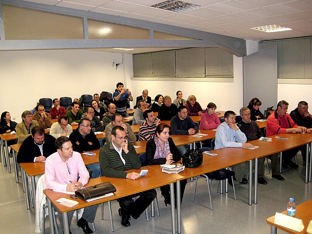 Autoridades municipales asisten a las jornadas sobre las “Ayudas económicas para la conservación y mejora del patrimonio rural en las pedanías” incluidas en el Programa Leader, Foto 3