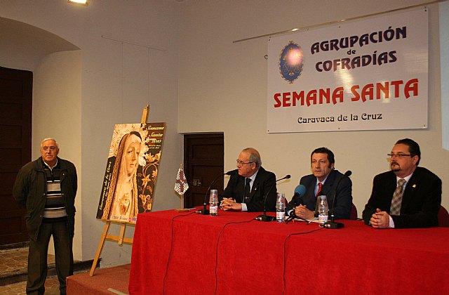 La Virgen de La Soledad protagoniza el cartel de la Semana Santa de 2010 - 2, Foto 2