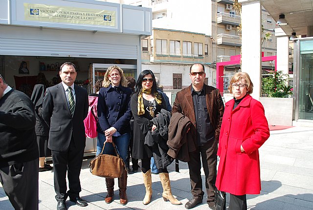De izq. a der. José Antonio Sabater, Delia Ortiz, Paqui Hernández, Rafa Martínez y Mari Carmen Mengual, del Grupo Municipal Socialista de Alcantarilla, Foto 1