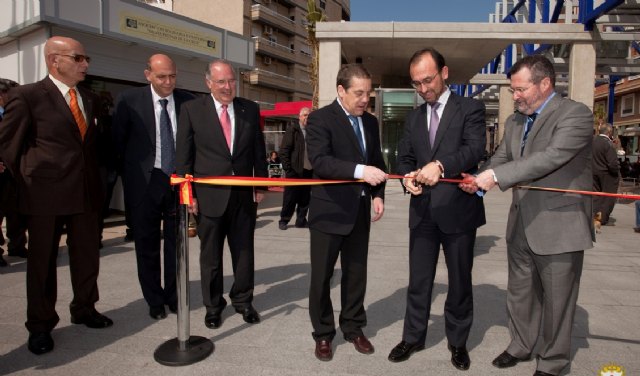 La II Feria Outlet de Alcantarilla arranca hoy con descuentos de hasta el 70 por ciento - 1, Foto 1