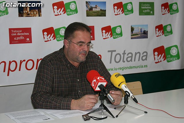 IU denuncia que el alcalde pagó de las arcas municipales 18.000 € a su abogado particular en el caso Tótem por redactar una querella contra el Foro de los Totaneros, Foto 1