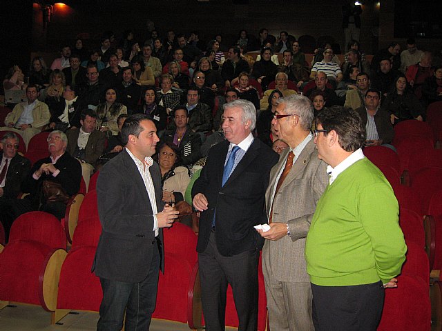 Rafael Gómez recibe a los participantes en la Asamblea Nacional de Coros y Danzas de España. - 4, Foto 4