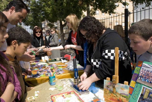 La Feria de Artesanía cierra la Semana Intercultural de José María Lapuerta - 1, Foto 1