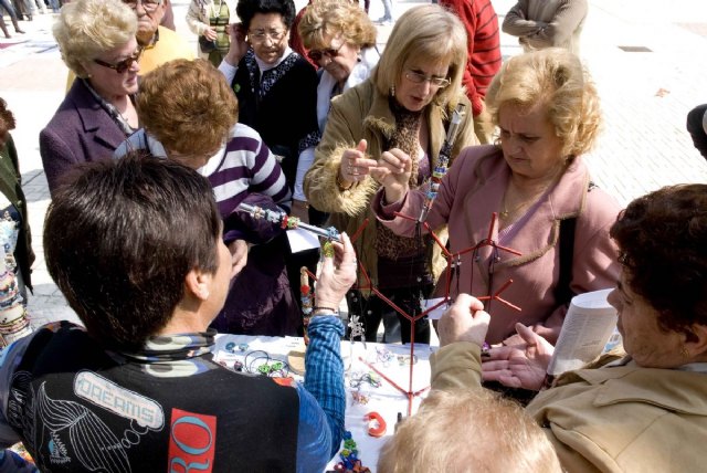 La Feria de Artesanía cierra la Semana Intercultural de José María Lapuerta - 4, Foto 4