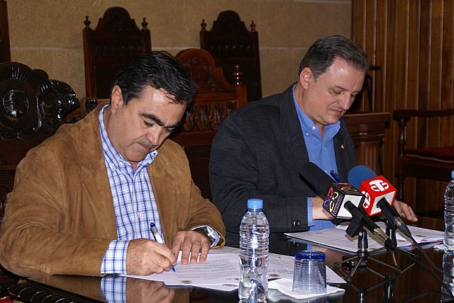 El Ayuntamiento firma un convenio con AMUSAL - 1, Foto 1