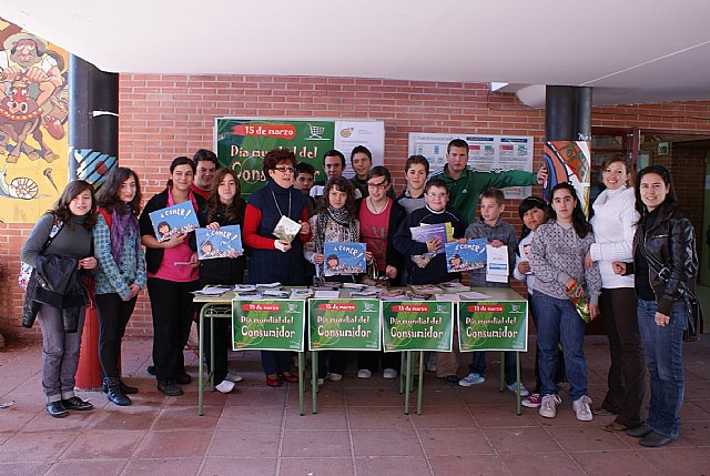 El consistorio potencia el consumo responsable entre los alumnos del Instituto Rambla de Nogalte - 1, Foto 1