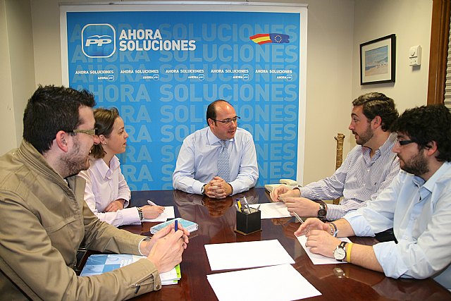 El Comité de Dirección de NNGG se reúne con Pedro Antnio Sánchez - 1, Foto 1