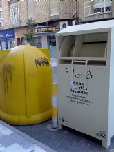 Limusa duplica la dotacin de contenedores para ropa usada