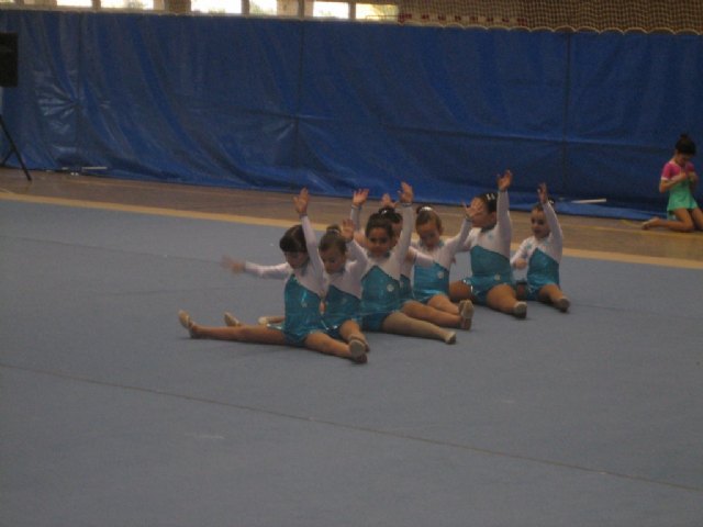 Un total de 40 alumnas de las escuelas deportivas municipales de gimnasia rítmica de Totana y El Paretón participan en una competición interescuelas, Foto 3