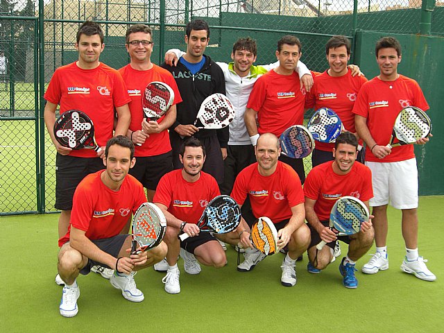 El equipo absoluto del Club Tenis Totana consigue la tercera posición en la categoría de plata del pádel regional,, Foto 1