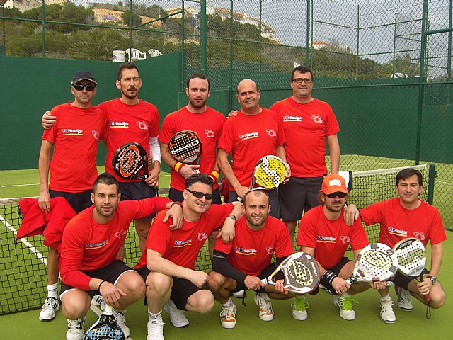 El equipo absoluto del Club Tenis Totana consigue la tercera posición en la categoría de plata del pádel regional,, Foto 2