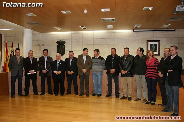 El Ayuntamiento y el Ilustre Cabildo Superior de Procesiones firman un convenio de colaboración, Foto 1