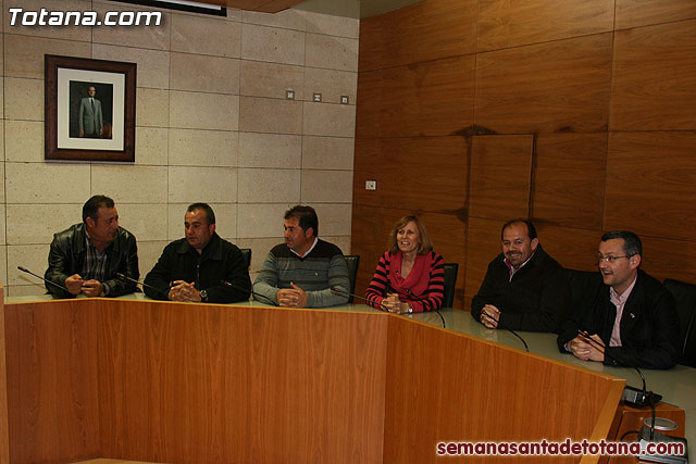 El Ayuntamiento y el Ilustre Cabildo Superior de Procesiones firman un convenio de colaboracin - 4