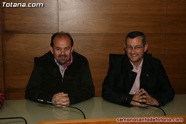 El Ayuntamiento y el Ilustre Cabildo Superior de Procesiones firman un convenio de colaboracin - 7