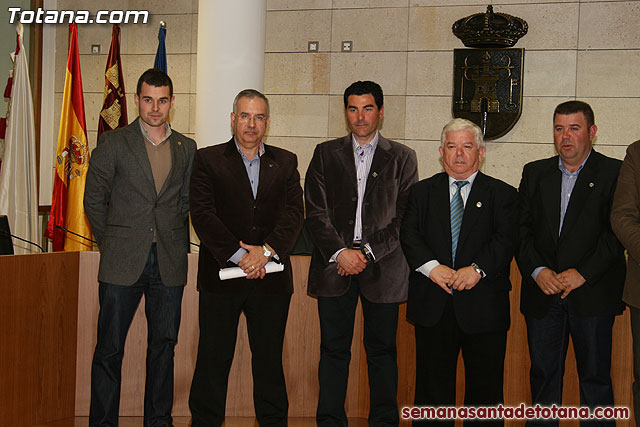 El Ayuntamiento y el Ilustre Cabildo Superior de Procesiones firman un convenio de colaboracin - 19