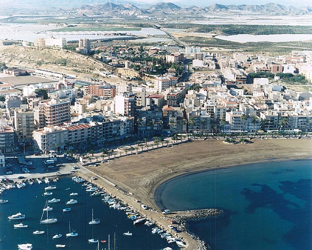 La Comunidad ejecuta las obras de mejora de los paseos marítimos de Águilas y Puerto de Mazarrón - 1, Foto 1