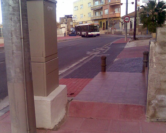 El PSOE denuncia la creación de barreras arquitectónicas en San José de la Vega por parte de un particular - 1, Foto 1