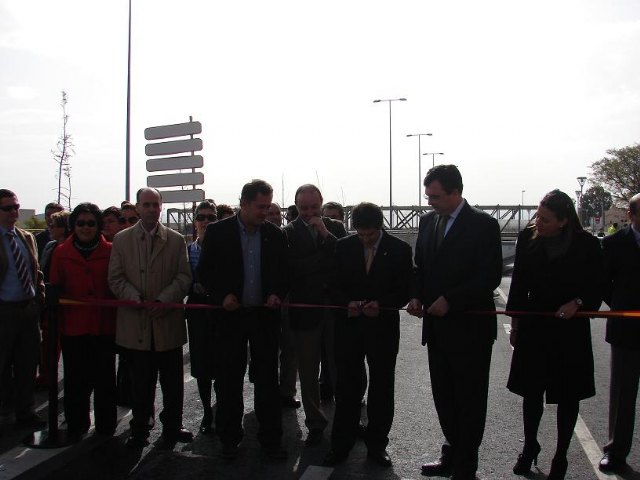 La Consejería de Obras Públicas elimina la zona de tráfico más conflictiva de la ciudad de Lorca con la supresión del paso a nivel de Santa Clara - 1, Foto 1
