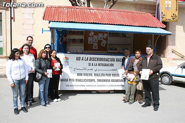 Totana commemorates the International Day against racism and racial discrimination "with the reading of a manifesto, Foto 1
