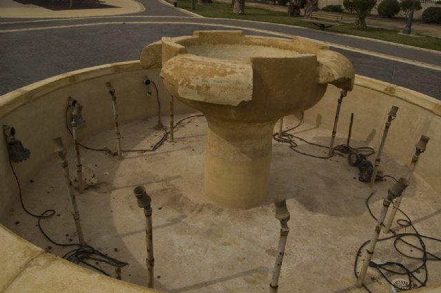 A.V.A. denuncia que no funciona  el 80% de las fuentes de Águilas - 3, Foto 3