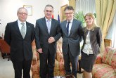 Gonzlez Tovar se reuni con el embajador de Polonia en España