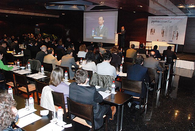 Marín presenta en el foro ‘Pyme Conecta’ la Red de Cluster y Cooperación de la Región para mejorar la competitividad empresarial - 1, Foto 1