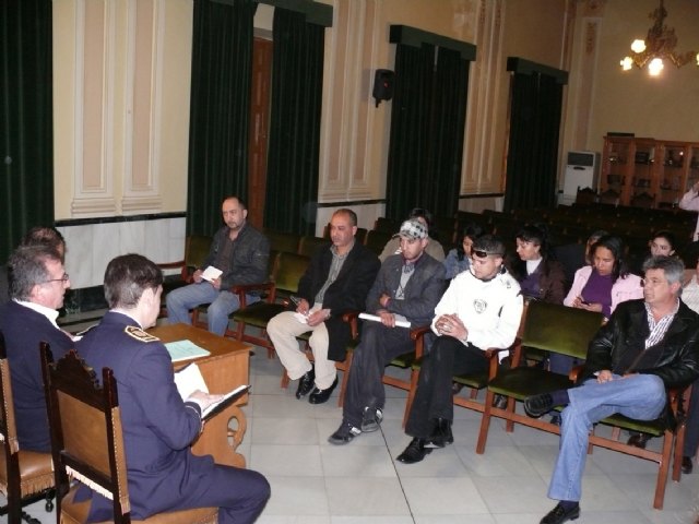 Los locutorios tendrán un plazo aproximado de un mes para realizar las adaptaciones en sus establecimientos - 1, Foto 1