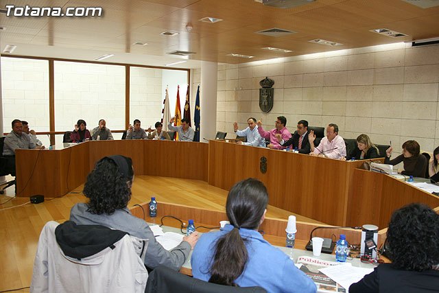 The House approved the agreement for the provision of medical transportation and public health center, Foto 1